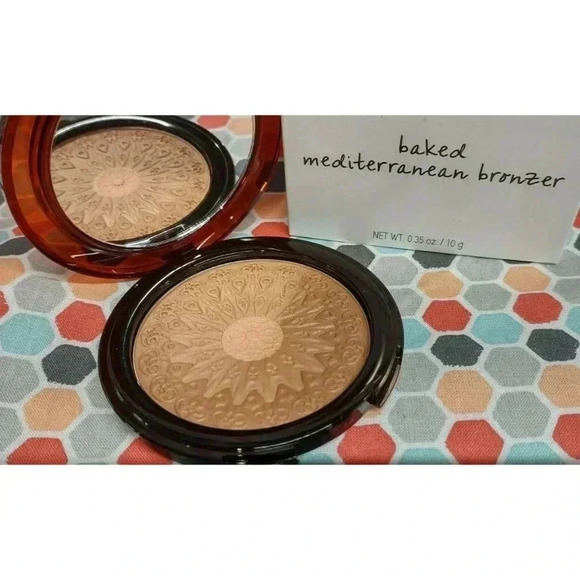 LAURA GELLER Mediterranean Bronzer MOROCCAN BRONZE Bronzing Powder Face Tan BOX! - Picture 3 of 5